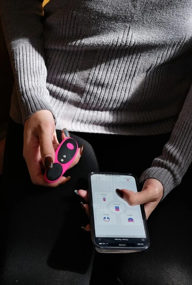 App-controlled panty vibrator - Ferri