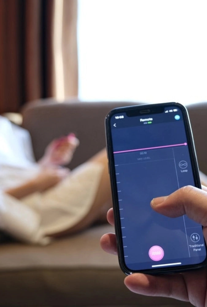 App-controlled panty vibrator - Ferri
